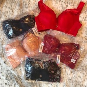 New with tags Zanzea bras size 38